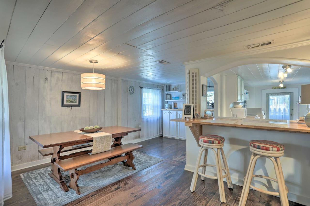 Coastal, Walkable Home In Historic Southport! Esterno foto