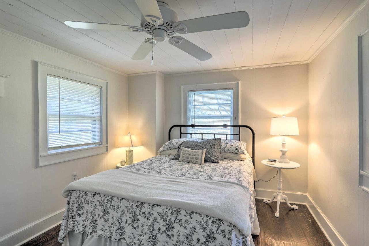 Coastal, Walkable Home In Historic Southport! Esterno foto